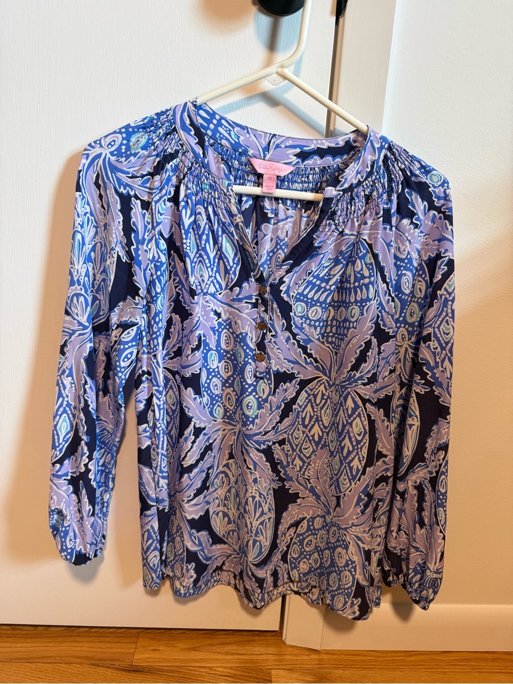 Lilly Pulitzer Elsa Silk Blouse Size XS - Excellent Condition